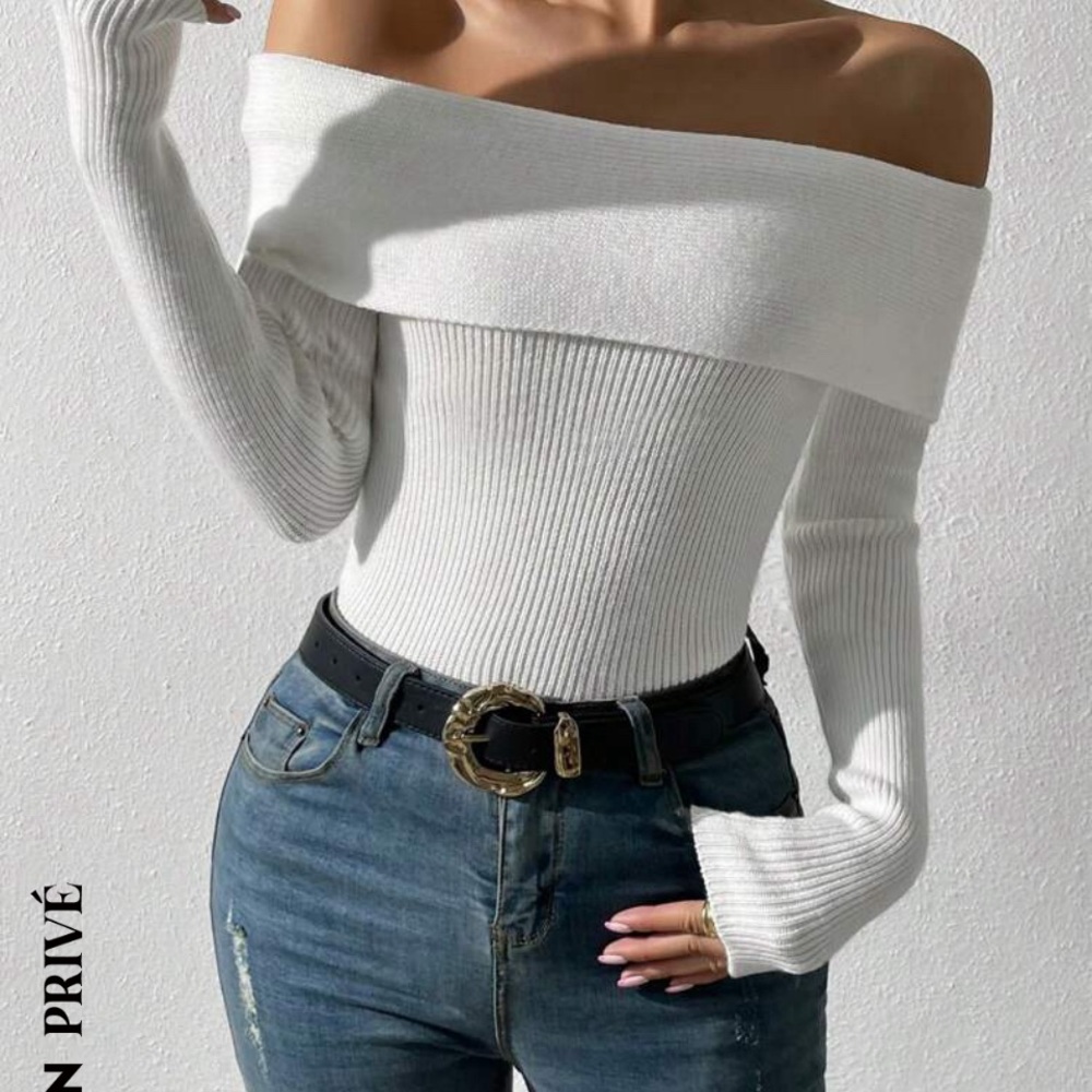 Wool shoulderless shirt